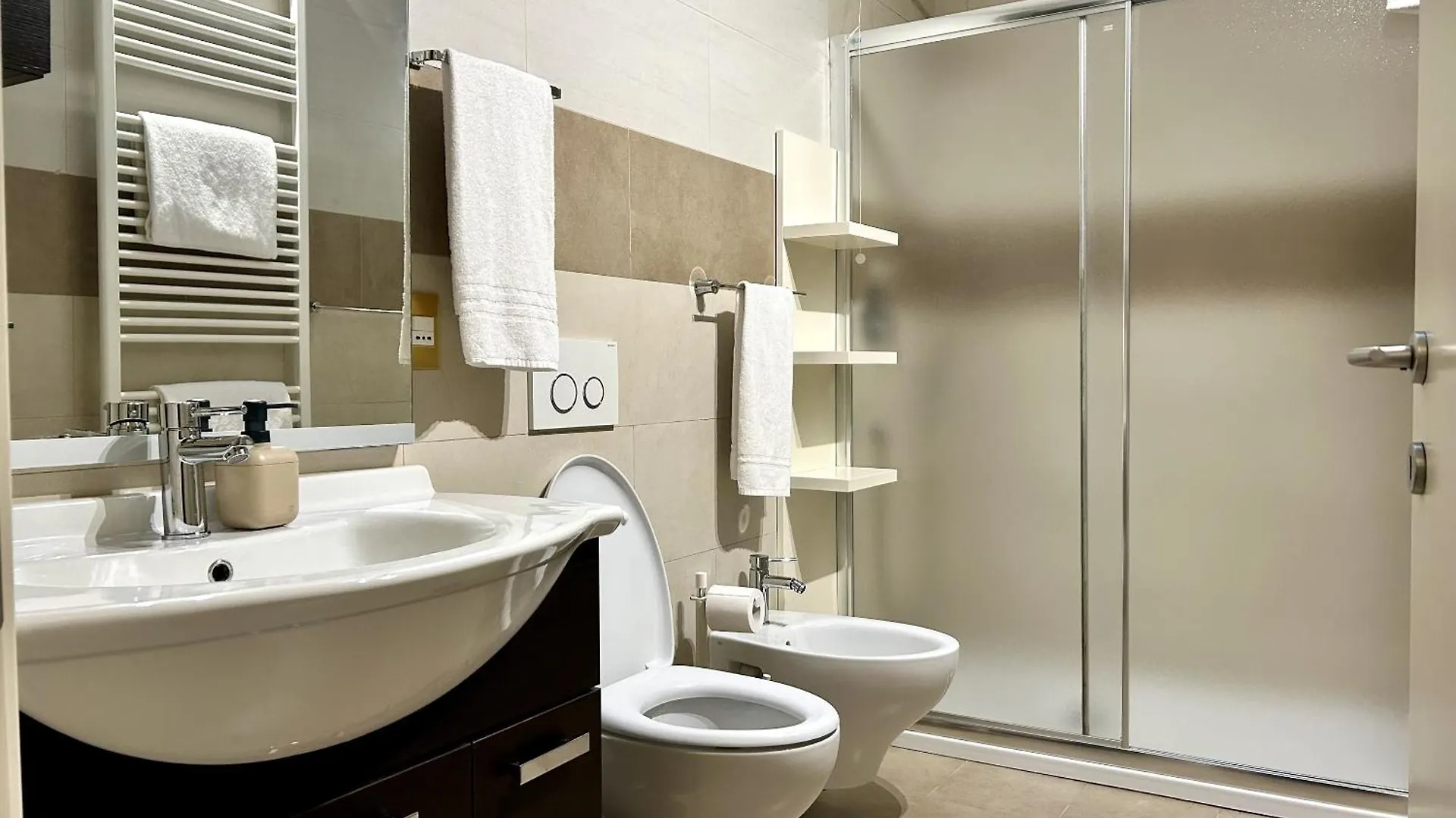 Marsela Suites-Independent Apartment Venezia 0*,  Italia
